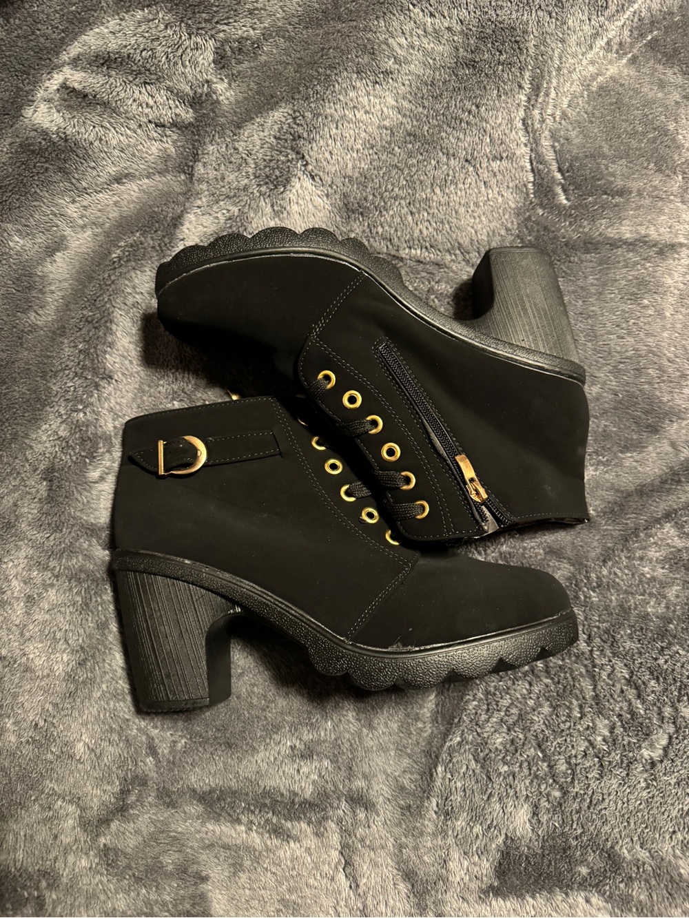 SHEIN Black Block Heel Ankle Boots with Gold Hardware